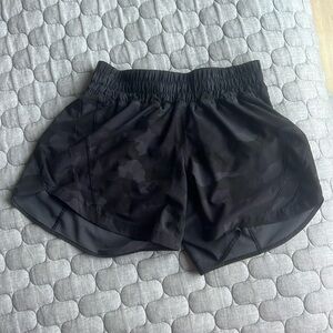 LULULEMON TRACK THAT HIGH RISE SHORT 5”